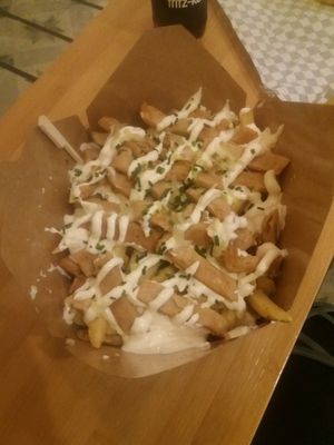 Dirty fries with chicken strips at Thunder Vegan - Malasaña in Madrid