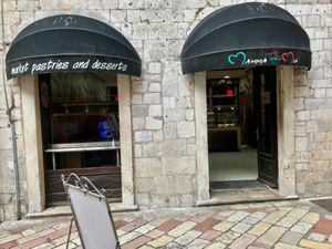 The view from the outside. at Mamma Mia in Kotor