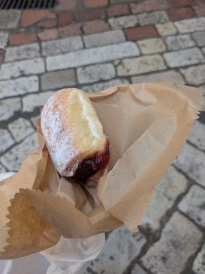 Just 50ct at Mamma Mia in Kotor