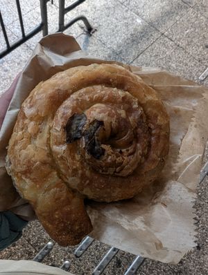 Vegan cheese and spinach pie at Mamma Mia in Kotor