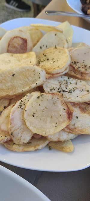 Fried patato's at Boulamatsis in Naxos