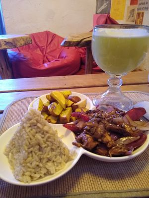 Saltado at Cuchara Llena in Ollantaytambo