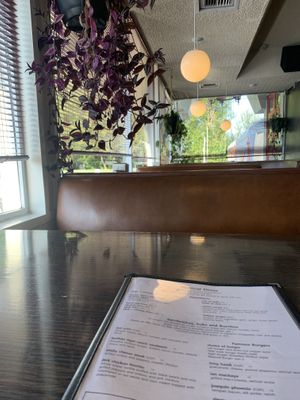 80s diner vibes  at Vertical Diner and The Gold Room in Portland