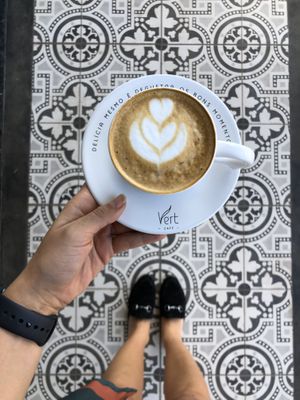 Capuccino com leite vegetal  at Vert Café in Brasilia