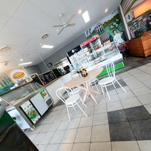 Cute little cafe at BunMee Bay in Rosebud