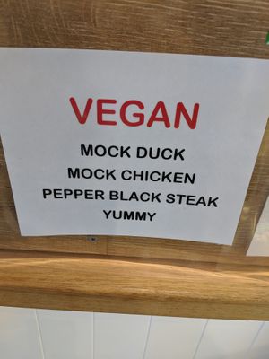 Vegan options at BunMee Bay in Rosebud