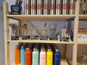 drinking bottles to refill, reusable straws, ...  at KarmaMarkt in Bruges