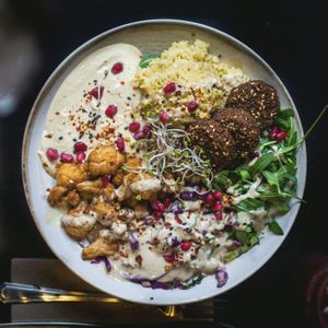 Bowl LOTTE (vegan) at LUUC Café in Saarbrucken