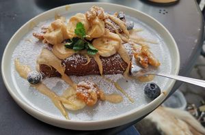 Fine (Banana Bred) at LUUC Café in Saarbrucken