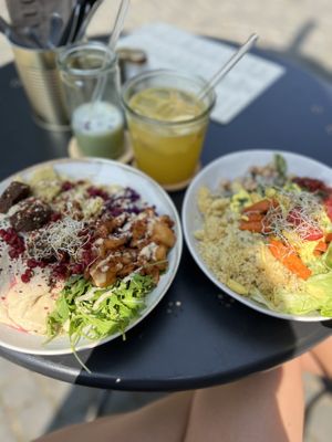   at LUUC Café in Saarbrucken