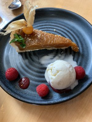   at Fox & Hounds in Johnstone