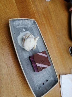 Cherry chocolate cheese cake with vanilla Ice cream at Tullie Inn in Balloch