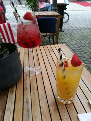 Red Lady & Mango Daiquiri at Karma in Konstanz