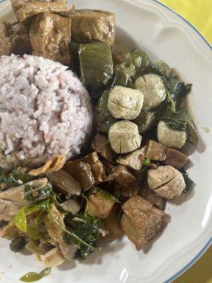   at Aharn Jay Somporn in Chiang Dao