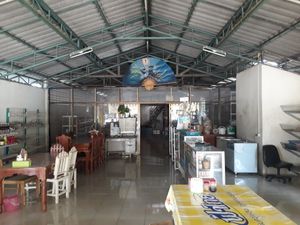 Inside shop at Aharn Jay Somporn in Chiang Dao