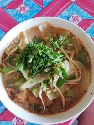 Tom yum at Kao Man Kai Jay Vegan in Chiang Dao