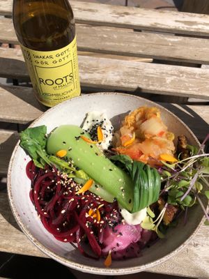 Very tasty bowl with nice fresh ginger kombucha   at Flax in Malmo