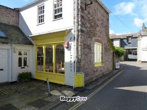 Main Entrance at Fat Lemons in Totnes