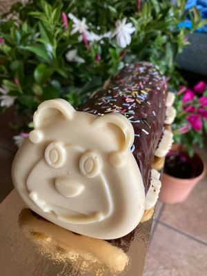 The Eating Gorilla. Vegan Cafe at The Eating Gorilla in Penrhyndeudraeth