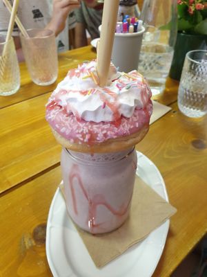 Strawberry mylkshake at The Eating Gorilla in Penrhyndeudraeth