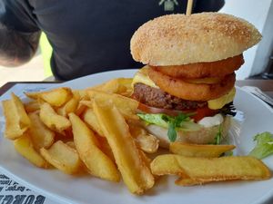 Gorilla Filler Burger at The Eating Gorilla in Penrhyndeudraeth