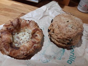 Danish pastry and fruit scone at The Eating Gorilla in Penrhyndeudraeth