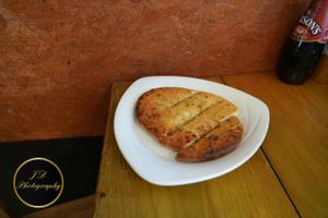 Garlic bread at The Eating Gorilla in Penrhyndeudraeth