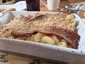 mac n cheeze  at The Eating Gorilla in Penrhyndeudraeth