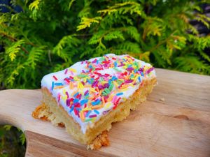 Vanilla Cake. at The Eating Gorilla in Penrhyndeudraeth