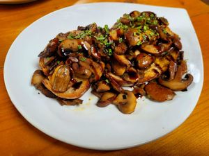 Garlic and Chive Mushrooms. at The Eating Gorilla in Penrhyndeudraeth