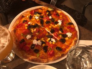 “Mozarella” pizza at OMM INN in Eskisehir