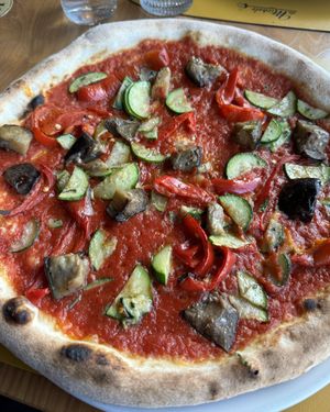 Veg Pizza without Cheese   at Da Michele in Venice