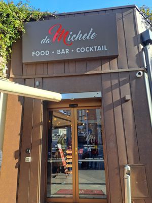 Entrance at Da Michele in Venice