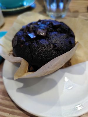 Chocolate muffin (December 2022) at Ty Medi in Machynlleth