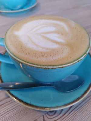 Decaf oat latte (April 2024) at Ty Medi in Machynlleth