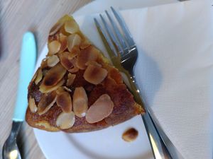 Almond and orange cake (April 2024) at Ty Medi in Machynlleth