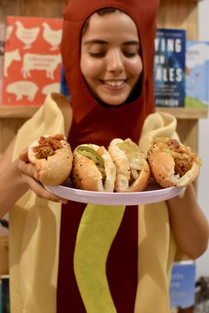Hotdogs workshop at Casa Animal Antiespecista in Playa Del Carmen