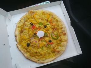 The veggie curry vegan pizza at Pizza Panorama in Castanet-tolosan