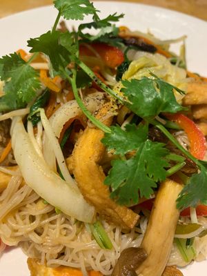 BÚN GẠO XÀO THẬP CẨM  🇵🇸🇻🇳🇵🇸⚖️🇵🇸👩🏽‍🍼🇵🇸🗝️🇵🇸🇲🇲🇵🇸🇮🇷🇵🇸🇪🇸🇵🇸🇹🇭🇵🇸🏴󠁧 at Sen Vegan House in Ho Chi Minh City