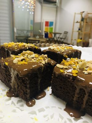 Cocoa with orange cake at Soul - Alimentação Saudável e do Bem in Braga