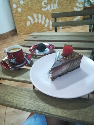 Semi-frio napolitano e brigadeiro sem açúcar at Soul - Alimentação Saudável e do Bem in Braga