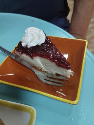 Strawberry cheesecake at Soul - Alimentação Saudável e do Bem in Braga