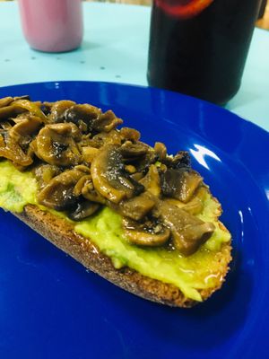 Toast with avocado cream, mushrooms and maple syrup  at Soul - Alimentação Saudável e do Bem in Braga