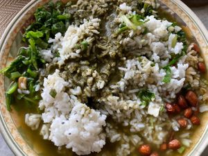 Via GrabFood
1x   Hakka Leicha Mix Vegetable with Rice	  RM 17.90	
 	 	
Subtotal	  RM 17.90	
Delivery fee	  RM 6.00	
TOTAL (INCL. TAX)    	  RM 23.90 at Minf Houze Vegan Cafe in Kuala Lumpur