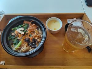 Won tan ramen soup with peach iced tea and a dessert at Minf Houze Vegan Cafe in Kuala Lumpur