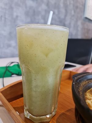 Kiwi Cucumber ~ 13/4/23 at Minf Houze Vegan Cafe in Kuala Lumpur