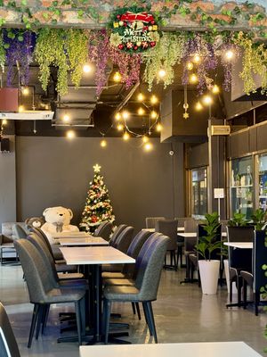 Back dining roomm  at Minf Houze Vegan Cafe in Kuala Lumpur