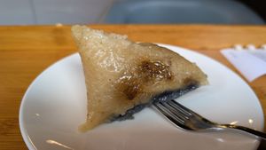 Nyonya dumpling (Blue and white sticky rice with mushroom filling) at Minf Houze Vegan Cafe in Kuala Lumpur