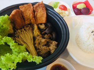 New! new! new!
Come and detoxified your body with our new Herbal Soup with rice! at Minf Houze Vegan Cafe in Kuala Lumpur