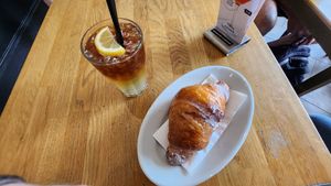 Cold brew limonata + Aprikose Cornetto at Caffe Spettacolo in Biel